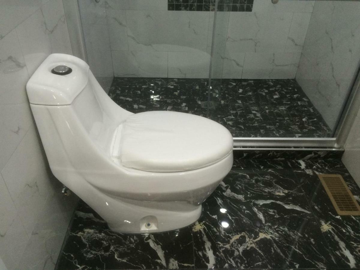 Luxury Two Story Villa Unit A Λαβάλ Εξωτερικό φωτογραφία